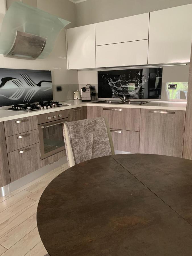 Appartamento Casa Eva con piscina privata Moniga del Garda Esterno foto