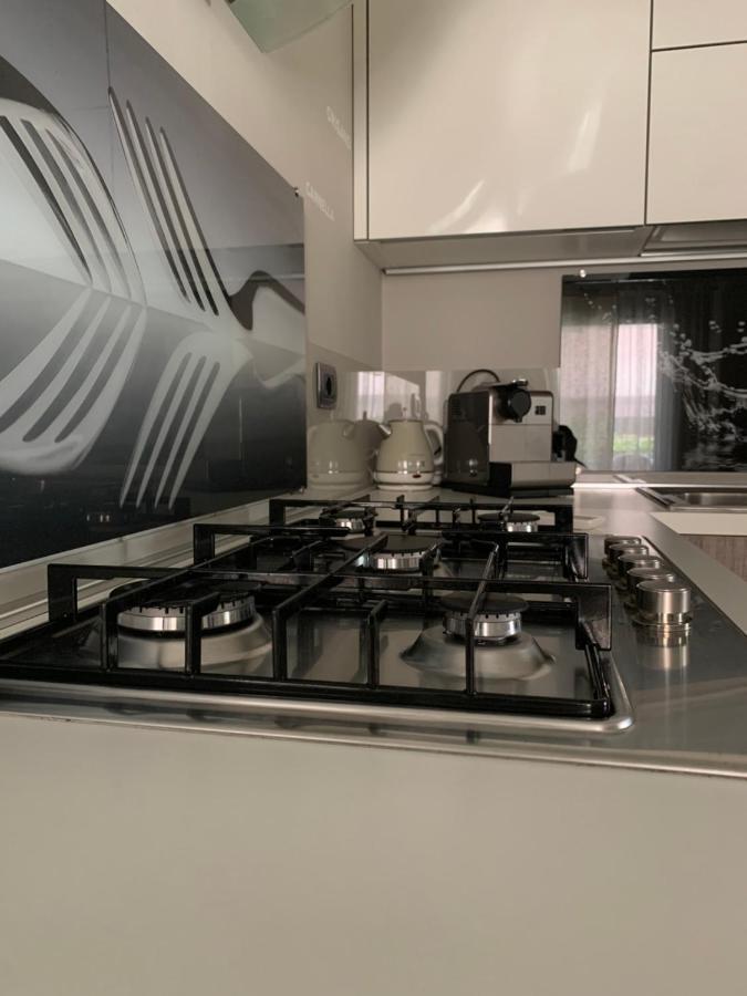 Appartamento Casa Eva con piscina privata Moniga del Garda Esterno foto