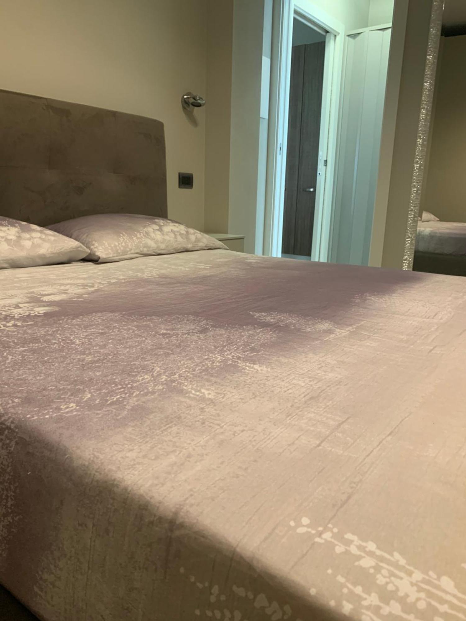Appartamento Casa Eva con piscina privata Moniga del Garda Esterno foto